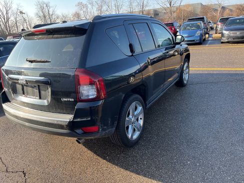 Used 2014 Jeep Compass Limited image 12