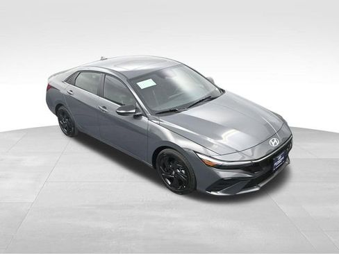 New 2026 Hyundai Elantra SEL Sport image 22