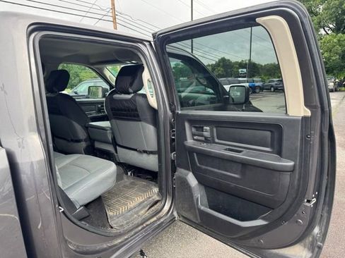 Used 2016 RAM 1500 Express w/ Popular Equipment Group AWD/4WD image 15