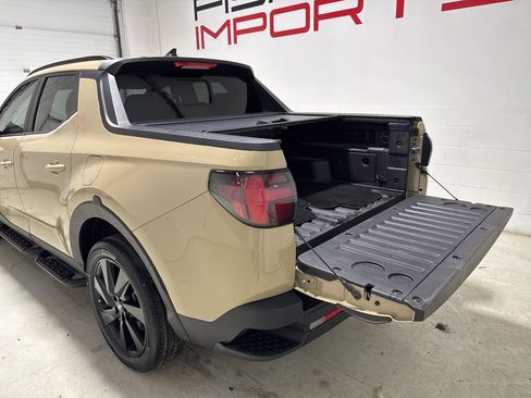 Used 2023 Hyundai Santa Cruz Limited image 30