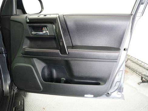 Used 2017 Toyota 4Runner TRD Off-Road AWD/4WD image 52