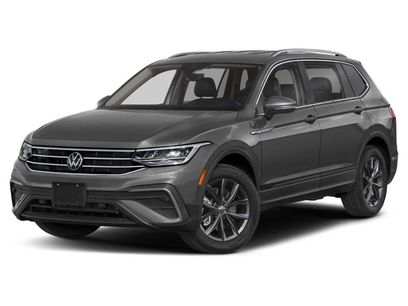 New 2024 Volkswagen Tiguan SE
