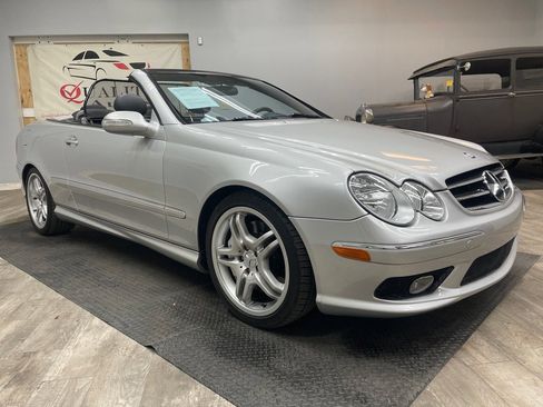 Used 2005 Mercedes-Benz CLK 55 AMG Cabriolet image 6