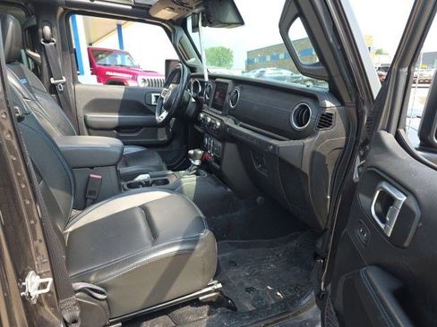 Used 2022 Jeep Wrangler Unlimited Rubicon 4xe w/ Cold Weather Group AWD/4WD image 14