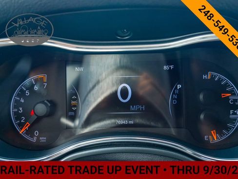 Used 2022 Jeep Grand Cherokee Laredo X AWD/4WD image 17