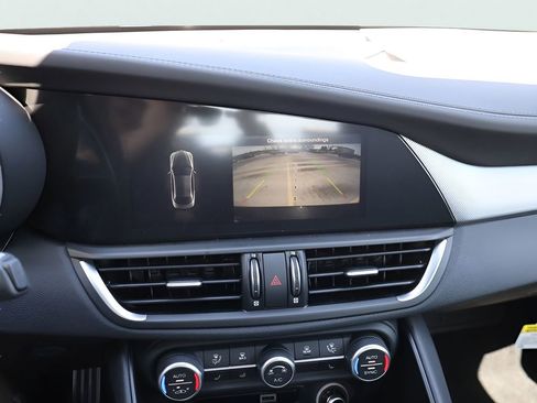 New 2026 Alfa Romeo Giulia AWD image 25