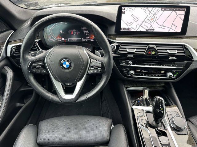 Used 2023 BMW 530i xDrive w/ Convenience Package AWD/4WD image 17