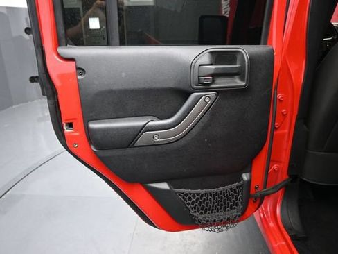 Used 2015 Jeep Wrangler Unlimited Sport w/ Quick Order Package 24S AWD/4WD image 16