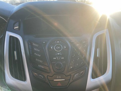 Used 2013 Ford Focus SE FWD image 11