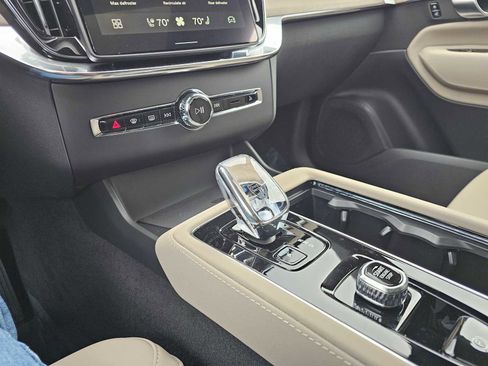 New 2026 Volvo XC90 B5 Plus w/ Protection Package image 27
