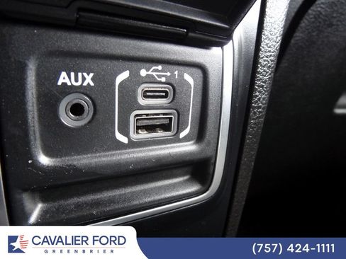 Used 2024 Jeep Gladiator Mojave w/ Technology Group AWD/4WD image 37