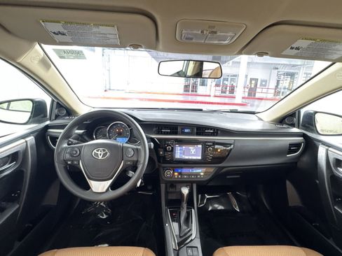 Used 2015 Toyota Corolla LE image 22