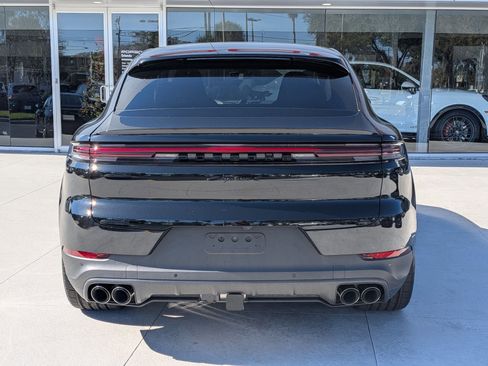 New 2026 Porsche Cayenne S image 10