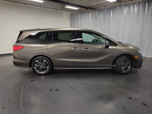 Used 2023 Honda Odyssey Elite image 9
