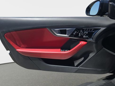 Used 2016 Jaguar F-TYPE Coupe RWD image 28