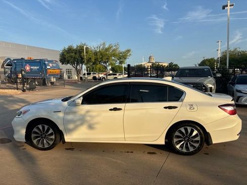 Used 2017 Honda Accord EX-L image 8