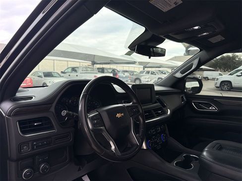 Used 2023 Chevrolet Suburban LS image 7