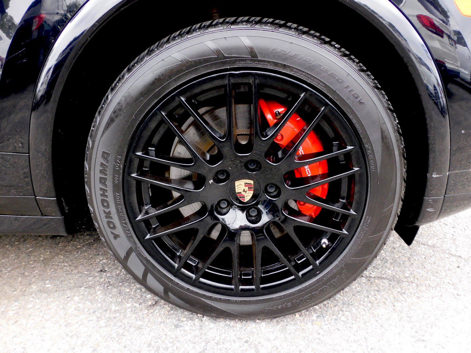Used 2016 Porsche Cayenne GTS AWD/4WD image 27