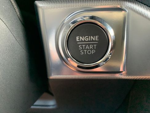 New 2025 Ford F150 Lariat w/ Equipment Group 502A High image 24