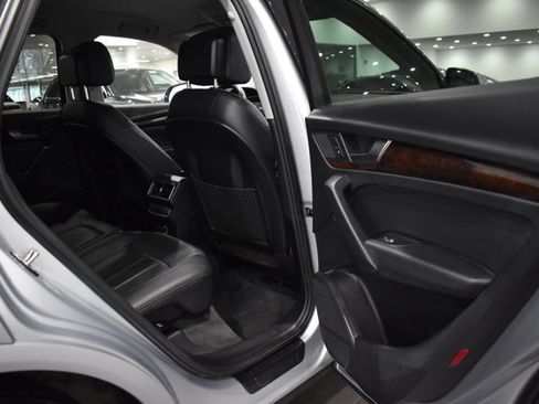 Used 2018 Audi Q5 2.0T Premium image 30