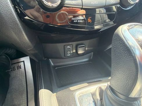 Used 2017 Nissan Rogue SL w/ SL Premium Package AWD/4WD image 24