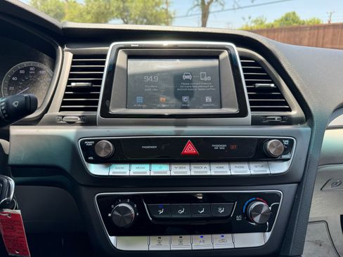 Used 2019 Hyundai Sonata ECO FWD image 17