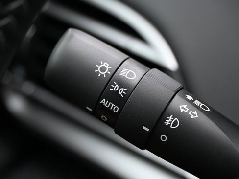 New 2025 Subaru Outback Limited image 32