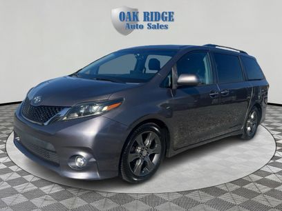 Used 2016 Toyota Sienna SE Premium