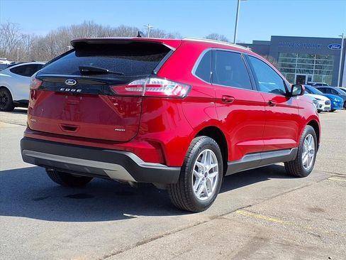 Used 2023 Ford Edge SEL w/ Convenience Package image 7