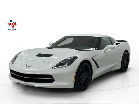 Used 2019 Chevrolet Corvette Stingray Coupe w/ 1LT image 5