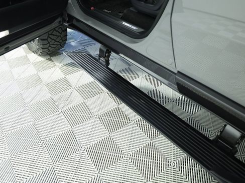 Used 2025 Lexus GX 550 image 21