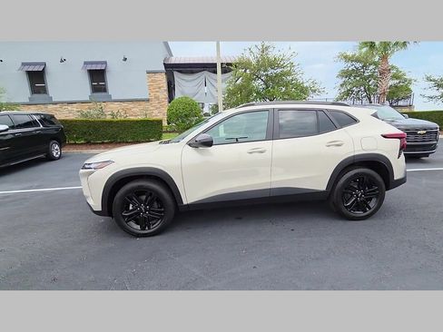 New 2026 Chevrolet Trax ACTIV w/ Sunroof Package FWD image 22