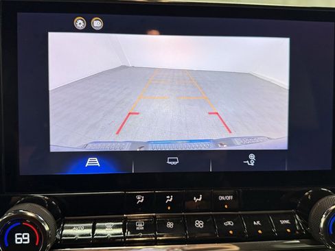 Used 2023 Chevrolet Colorado LT w/ LT Convenience Package image 29