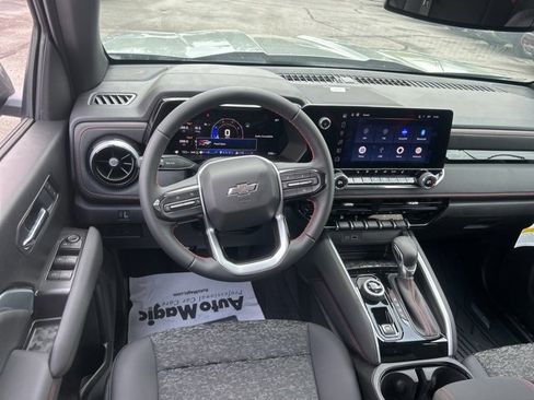 Used 2025 Chevrolet Colorado Z71 w/ Technology Package image 27