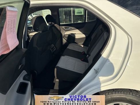 Used 2021 Chevrolet Equinox LS w/ LS Convenience Package image 27