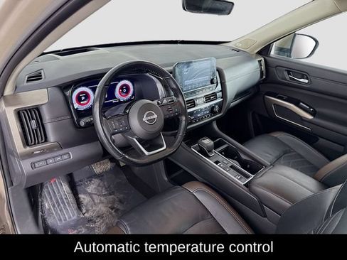 Used 2023 Nissan Pathfinder Platinum FWD image 24
