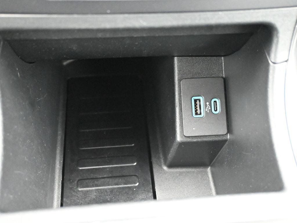 Used 2024 Ford Edge Titanium AWD/4WD image 14
