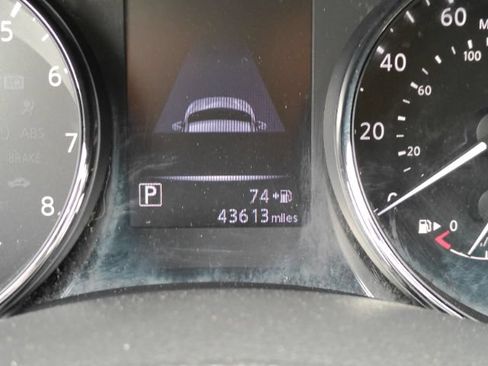 Used 2018 Nissan Rogue Sport SL w/ SL Premium Package FWD image 42
