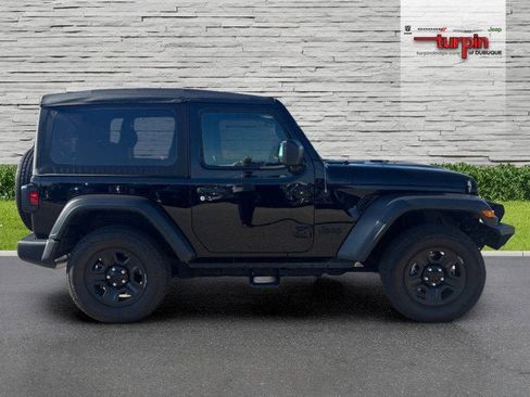Used 2022 Jeep Wrangler Sport image 6