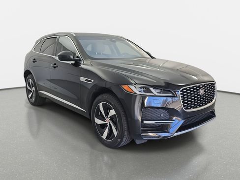 Used 2021 Jaguar F-PACE S image 3