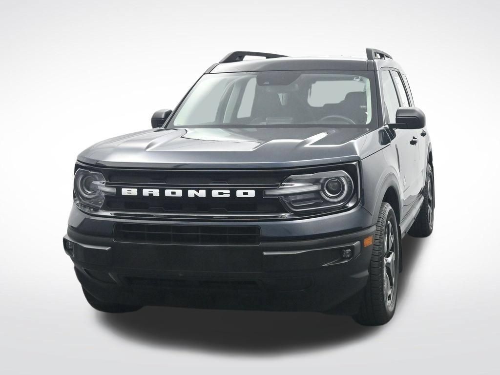 Certified 2022 Ford Bronco Sport Outer Banks w/ Tech Package AWD/4WD image 2