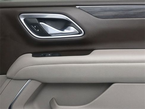 Used 2021 GMC Yukon SLT image 31