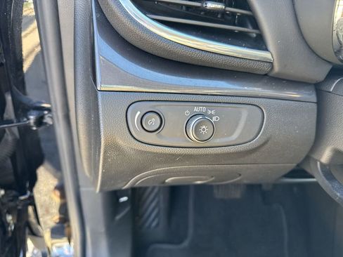 Certified 2022 Buick Encore Preferred image 17