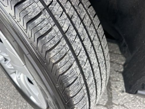 Used 2025 Toyota RAV4 LE image 28