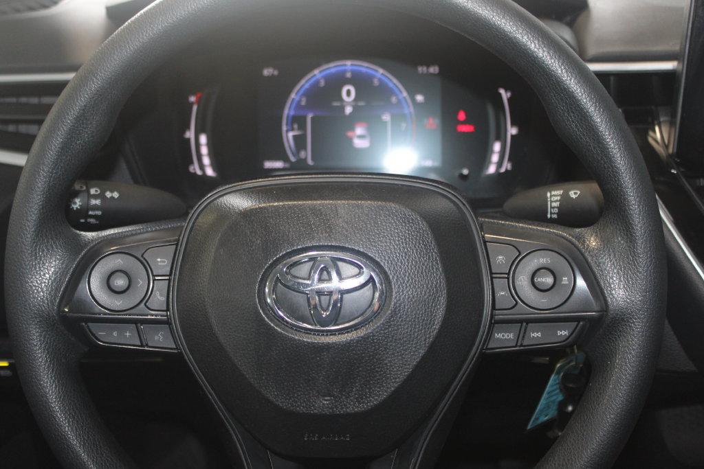 Used 2026 Toyota Corolla LE FWD image 13