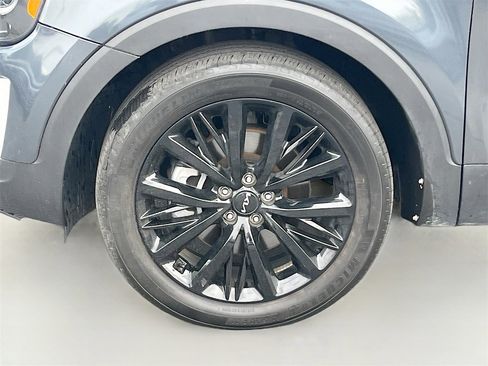 Used 2022 Kia Telluride SX w/ SX Prestige Package image 34