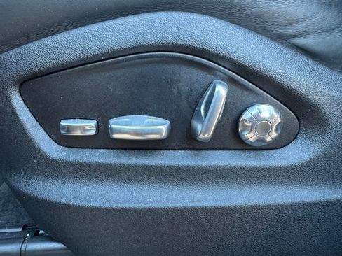 Used 2019 Porsche Cayenne S image 14