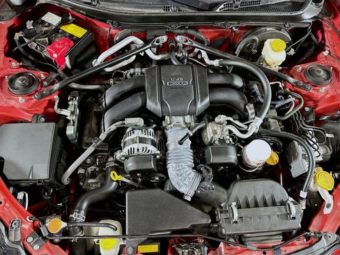 Used 2022 Toyota GR86 Auto (Natl) image 29