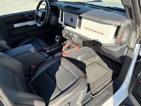 Used 2025 Ford Bronco Stroppe Edition image 30