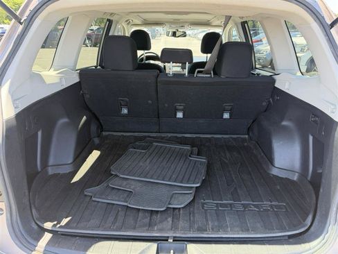 Used 2015 Subaru Forester 2.5i Premium w/ All-Weather Package AWD/4WD image 10